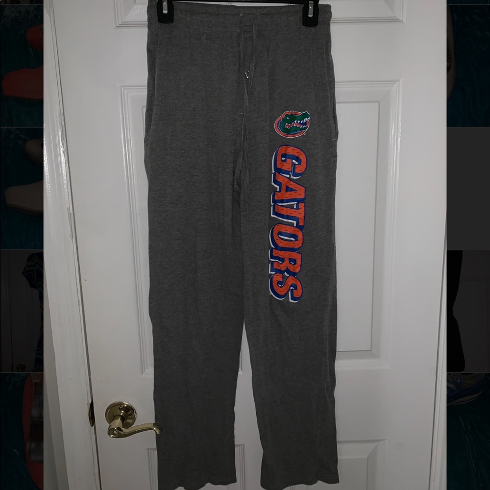 Gator sweat pants for women
